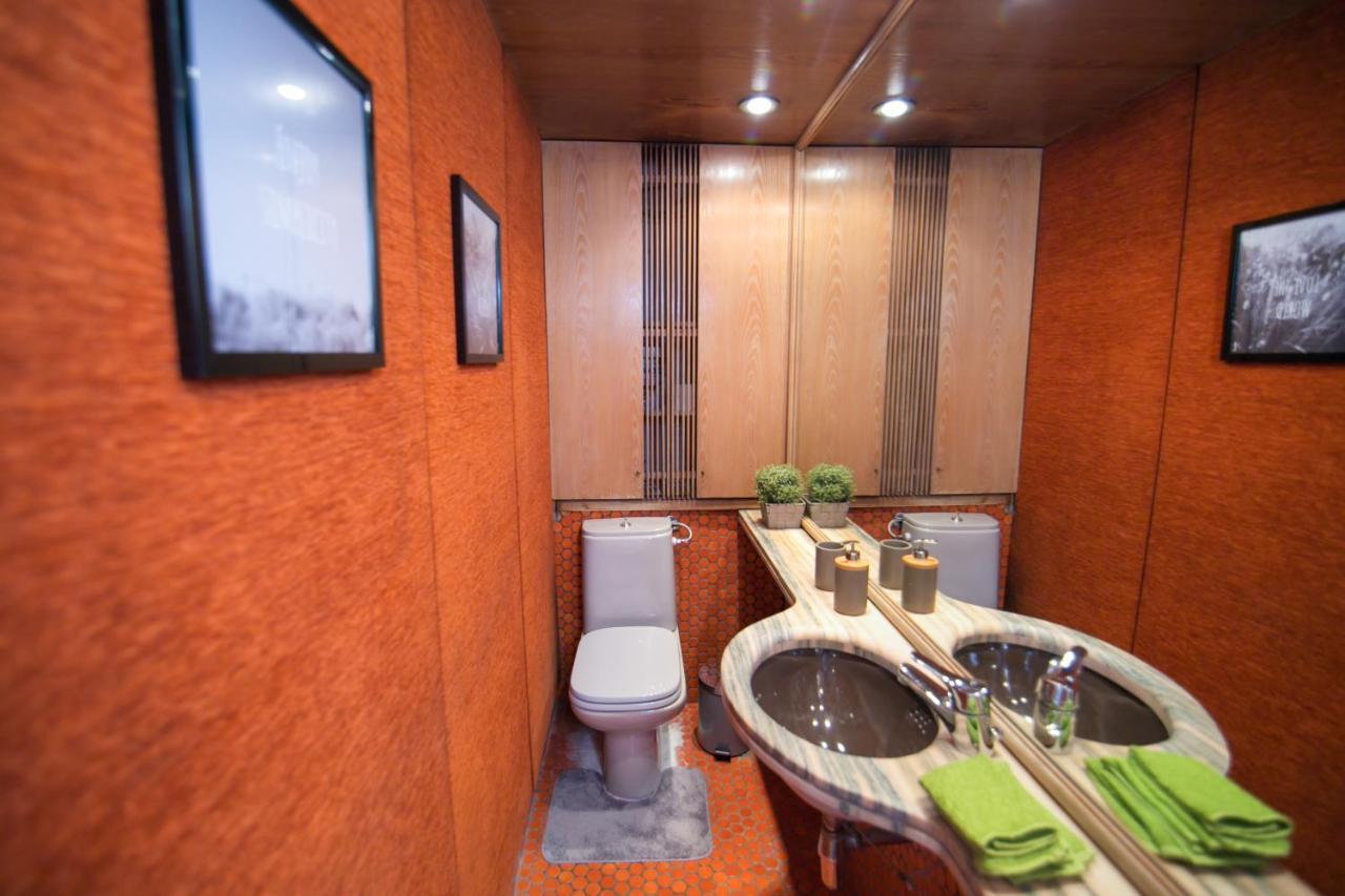 One-Of-A-Kind Athens Riviera Apartment Kültér fotó