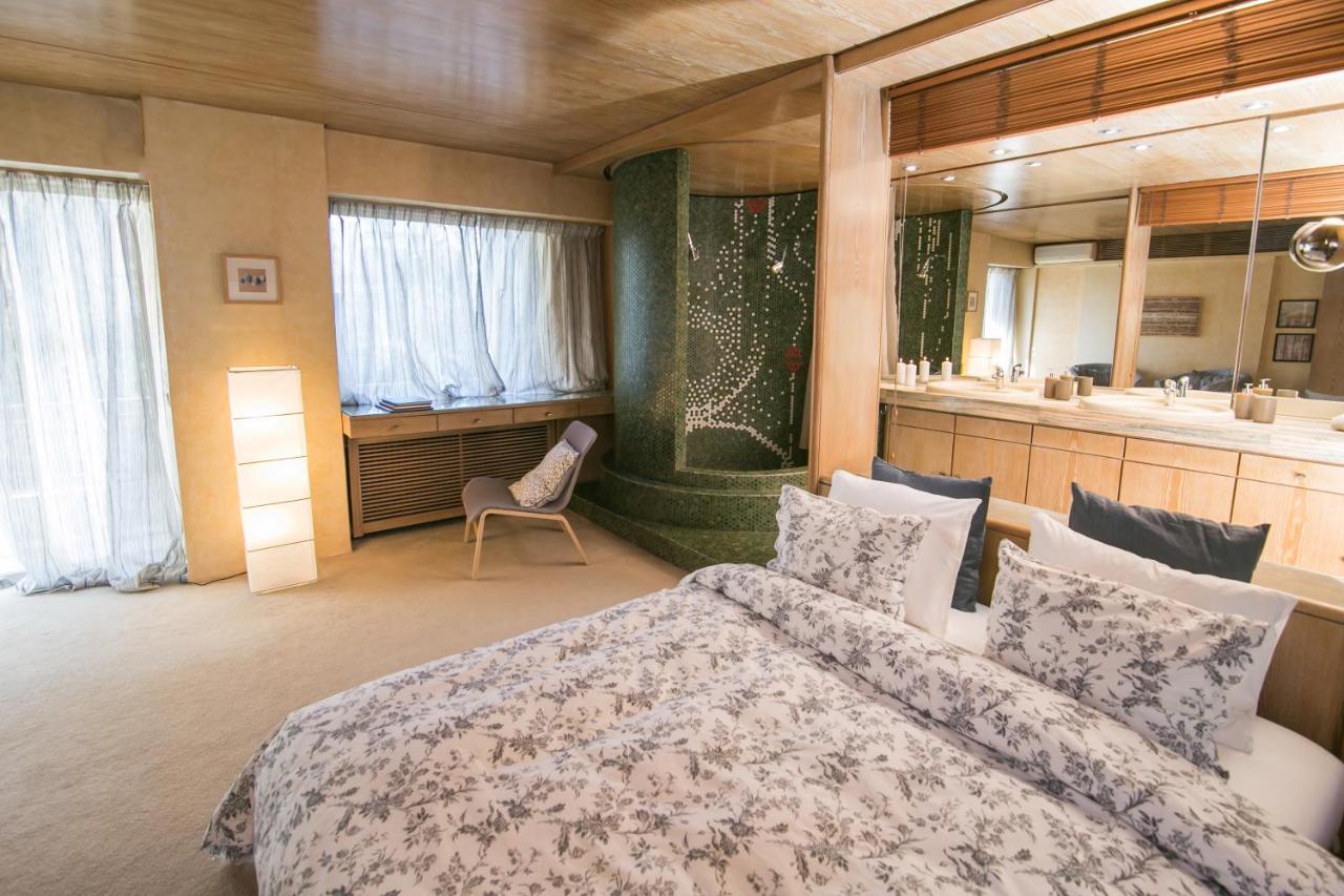 One-Of-A-Kind Athens Riviera Apartment Kültér fotó